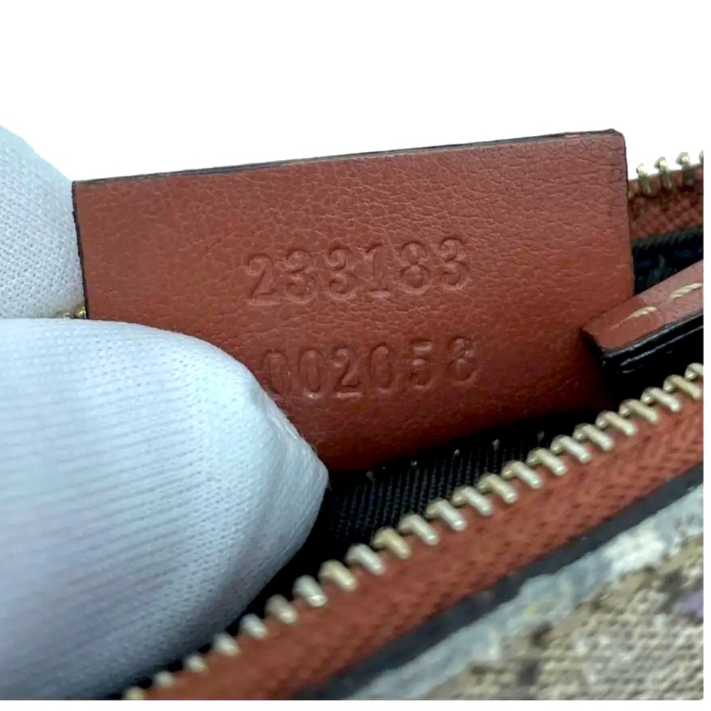 Gucci Coin Pouch - Picture 4 of 5